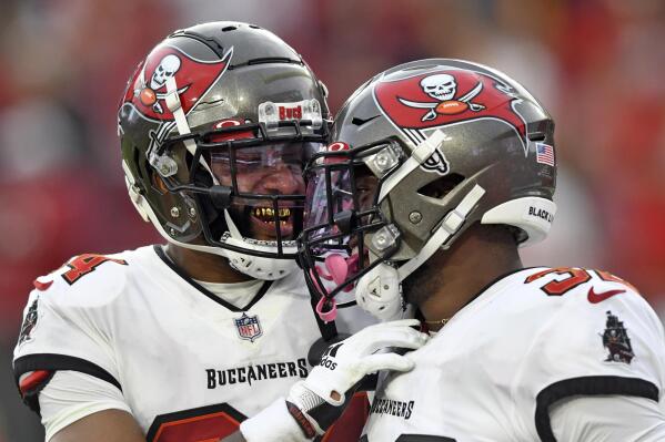 Nfl defending champions discount